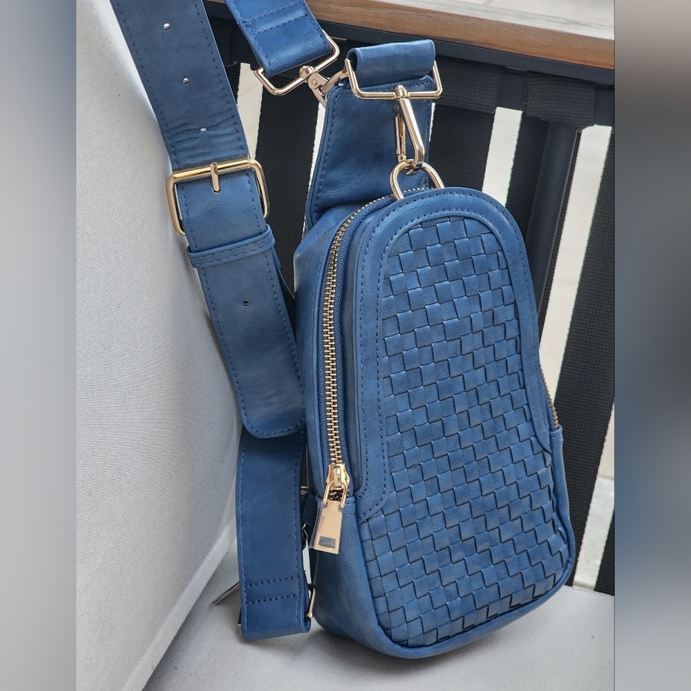 Pretty Simple Women's Waverly Navy Woven Vegan Leather Sling Crossbody Bag - Picture 3 of 7